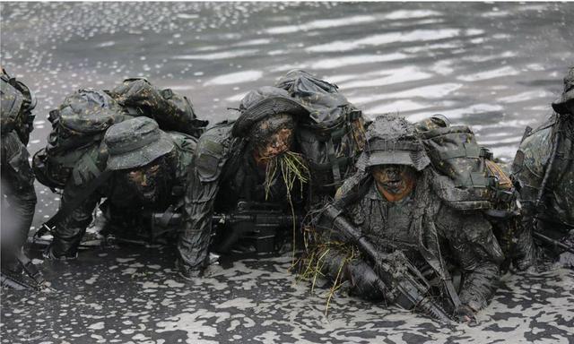 海龙蛙兵,台湾最精锐的特种部队,淘汰率高达80%!_训练_任务_进行
