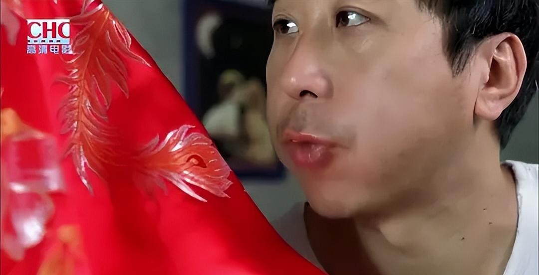 《没事偷着乐》:传达了家庭是一个温暖,幸福和相互支持的避风港