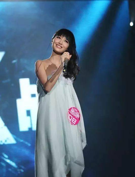 和杨幂抢黄子韬?这个女演员戏外的故事也不简单_杨洋_比赛_争议