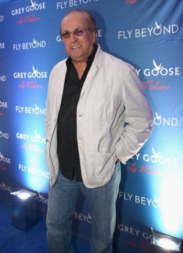 好莱坞资深演员丹尼艾洛因病逝世,曾出演《这个杀手不太冷》_雪儿