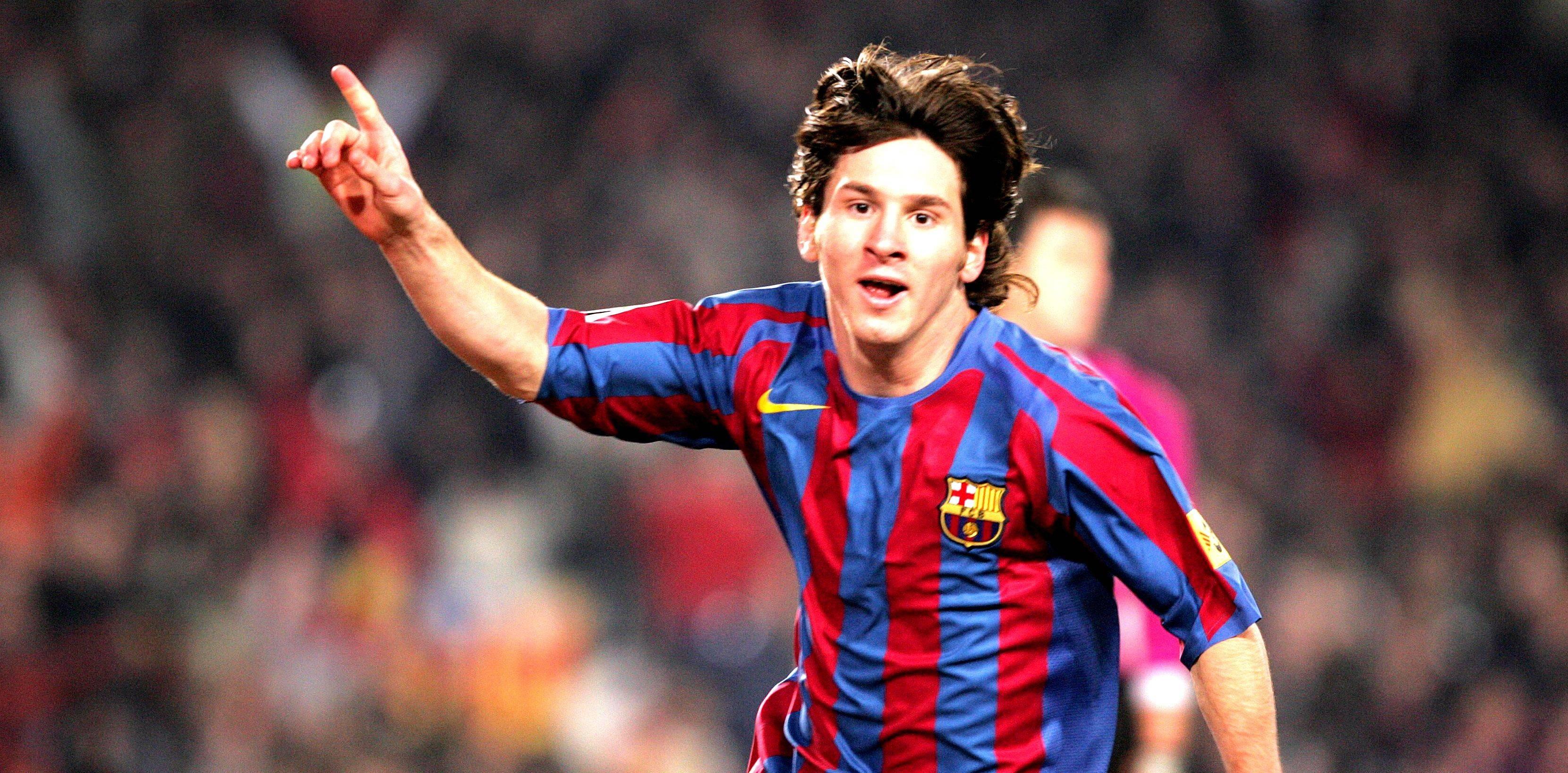 2009年梅西首获金球奖,14年后荣誉等身归来_巴萨_赛季_西甲