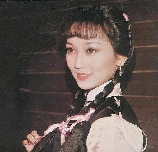 光影之中的赵雅芝,永远的白素贞,冯程程,苏蓉蓉_角色_图片_图鉴