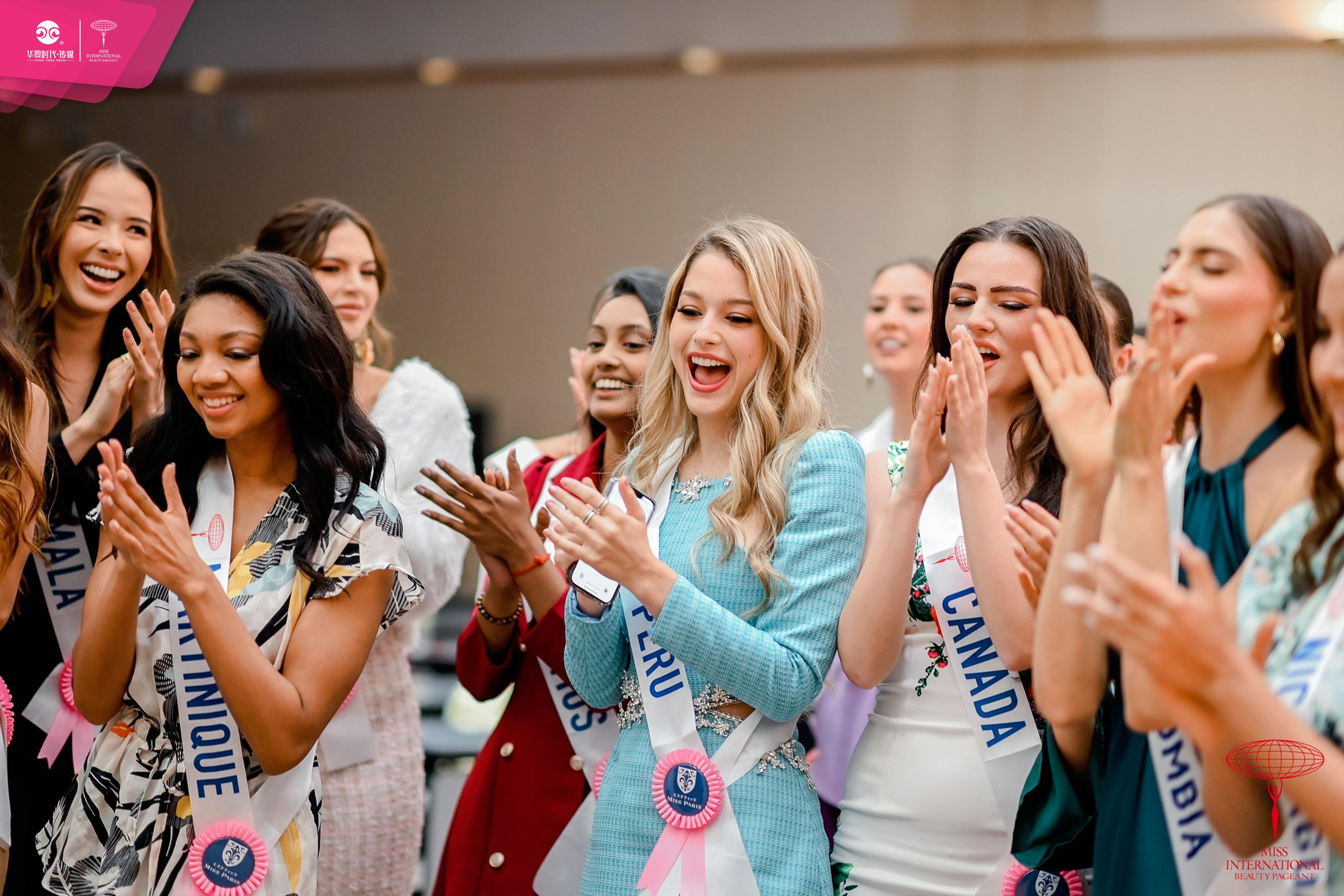 国际小姐参观美丽健康基地 开启国际化教育之旅_世界_佳丽_文化