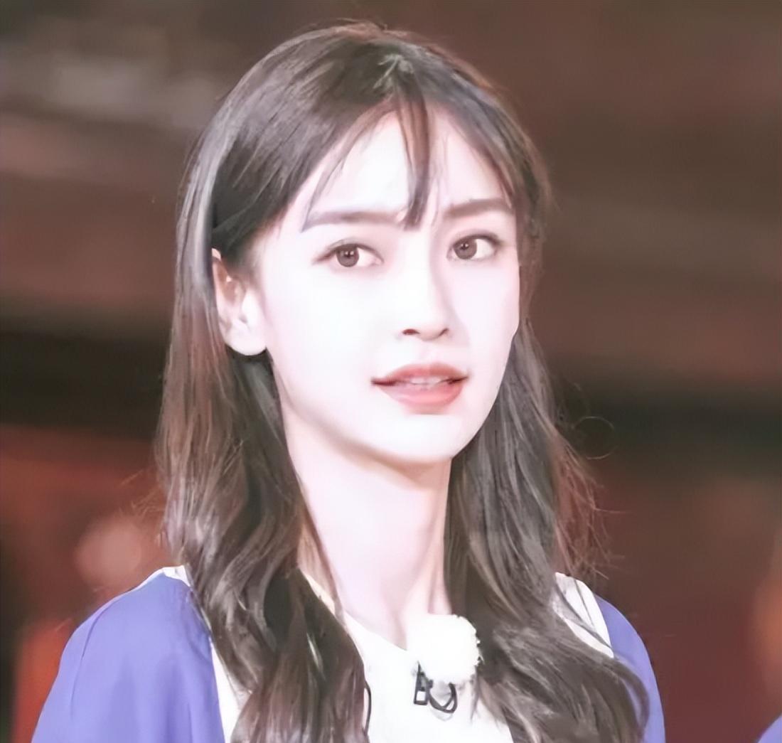 私下聚会抽烟遭偷拍,吞云吐雾烟瘾大_baby_视频_好朋友