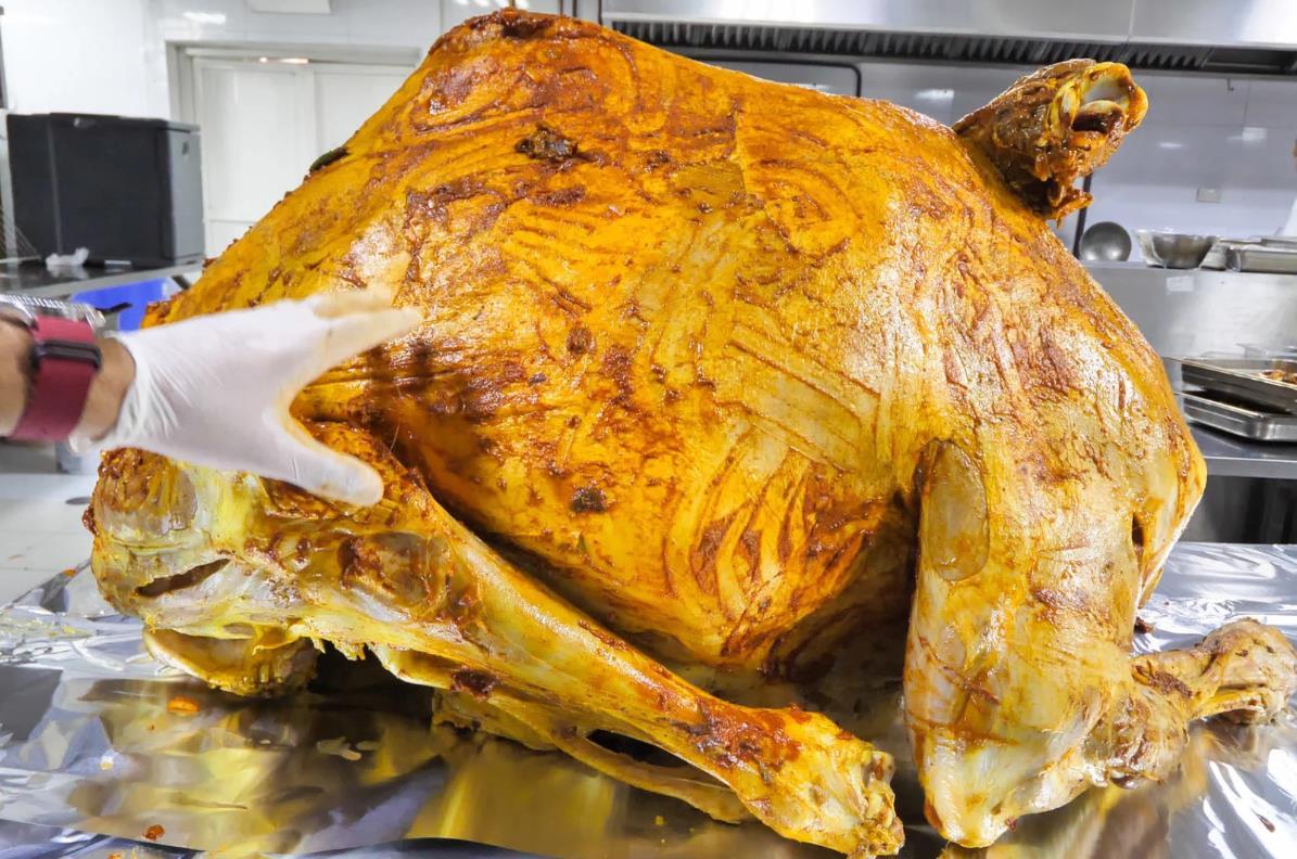 吃在迪拜:关于迪拜美食你要知道的都在这里了_餐厅_骆驼_威玛