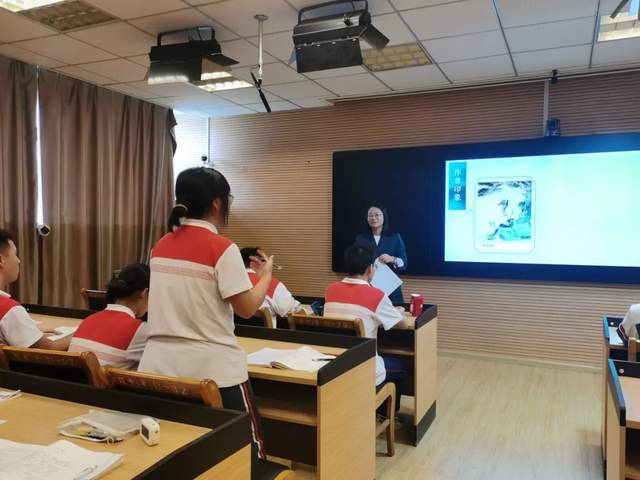 浙江省张悦名师网络工作室活动在江山中学举行_教学_细节_小说