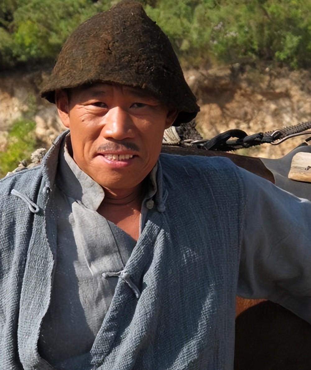 司机被导演拉来演戏,不料意外走红_杨清_日语_角色