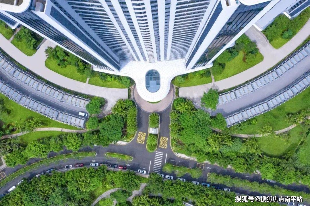 海南万宁【融创日月湾】售楼处电话丨24小时电话_价格_户型_地址-在售