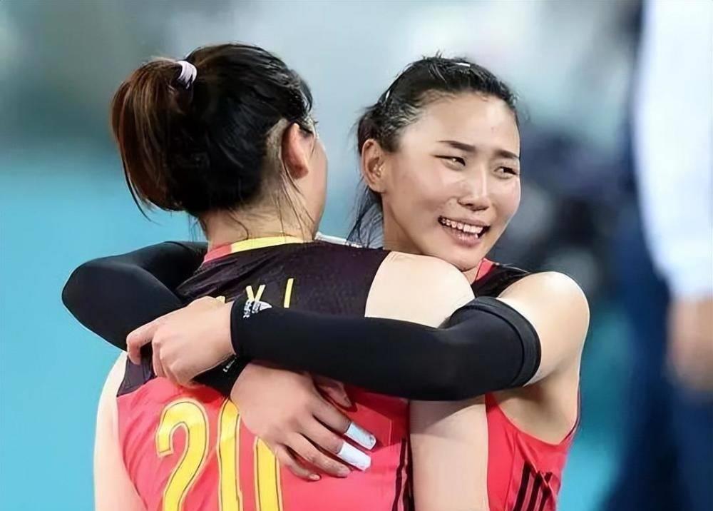 盘点女排联赛各俱乐部双子星 李盈莹 瓦尔加斯是无敌存在_蔡斌_球员