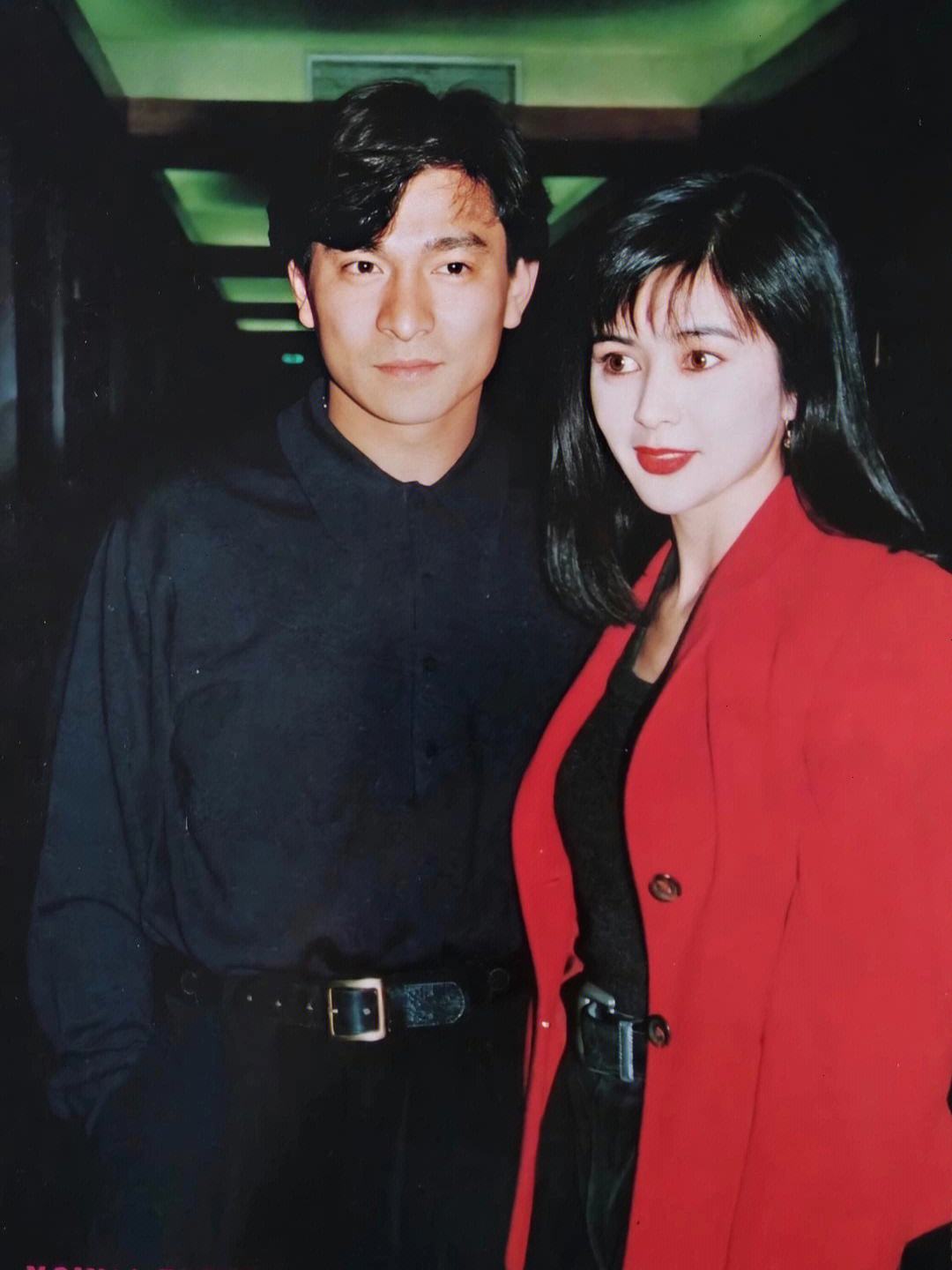 不过,随着岁月的流逝,关之琳也明白自己岁数大了,于是她跟霍建华合作