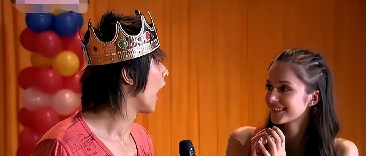 国外冠军:瑞莎为爱放弃身份嫁到我们,37岁生二胎仍似少女_mike_富豪