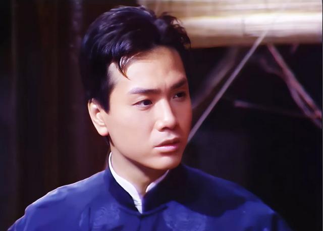 为什么伍卫国未出道就演主角?先看看他长得什么样子_相貌_气质_贾宝玉