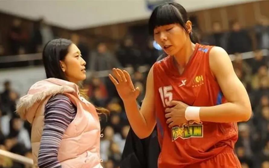 40岁前女篮队长陈楠:嫁给2米04公务员,生完儿子还能复出打奥运_郑海霞
