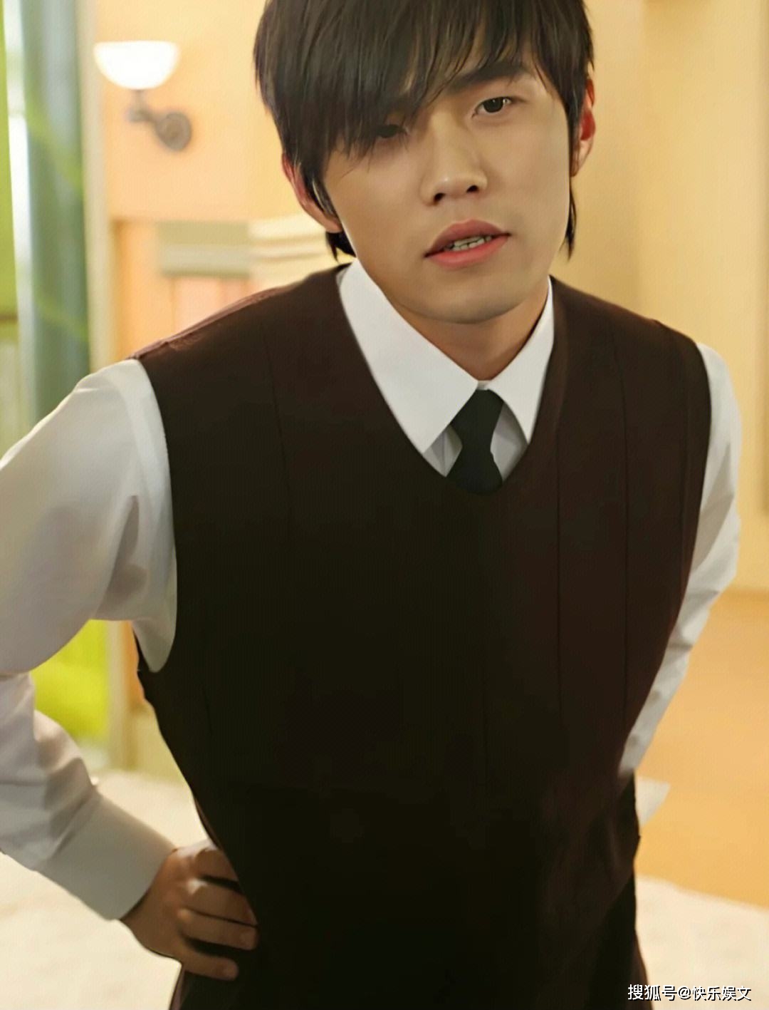 44岁周杰伦巡回演唱会后暴瘦!