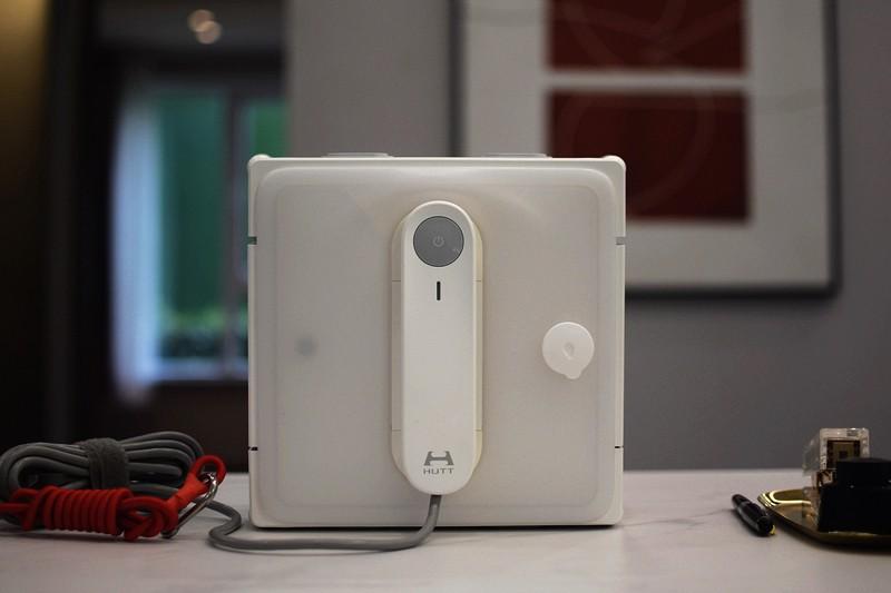 让擦窗更轻松 双向四喷头 赫特智能擦窗机器人W9