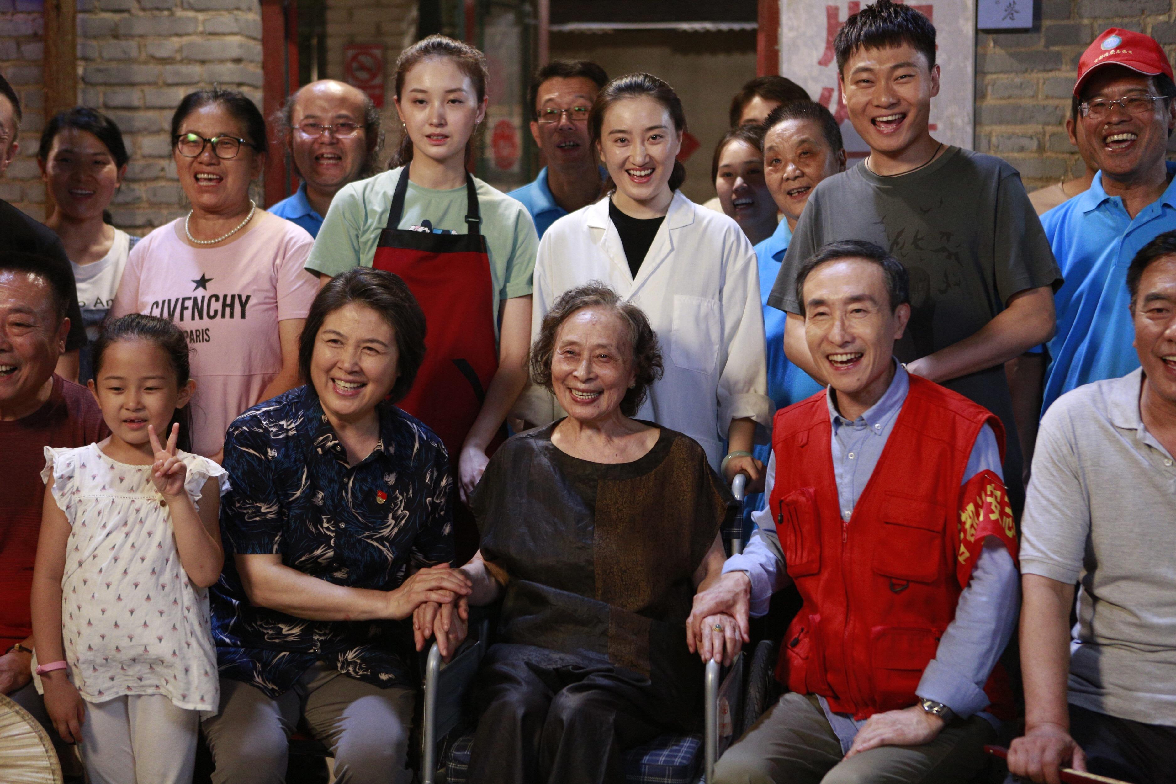 和这4位演员比,刘涛输的一败涂地_宋春丽_领导_角色