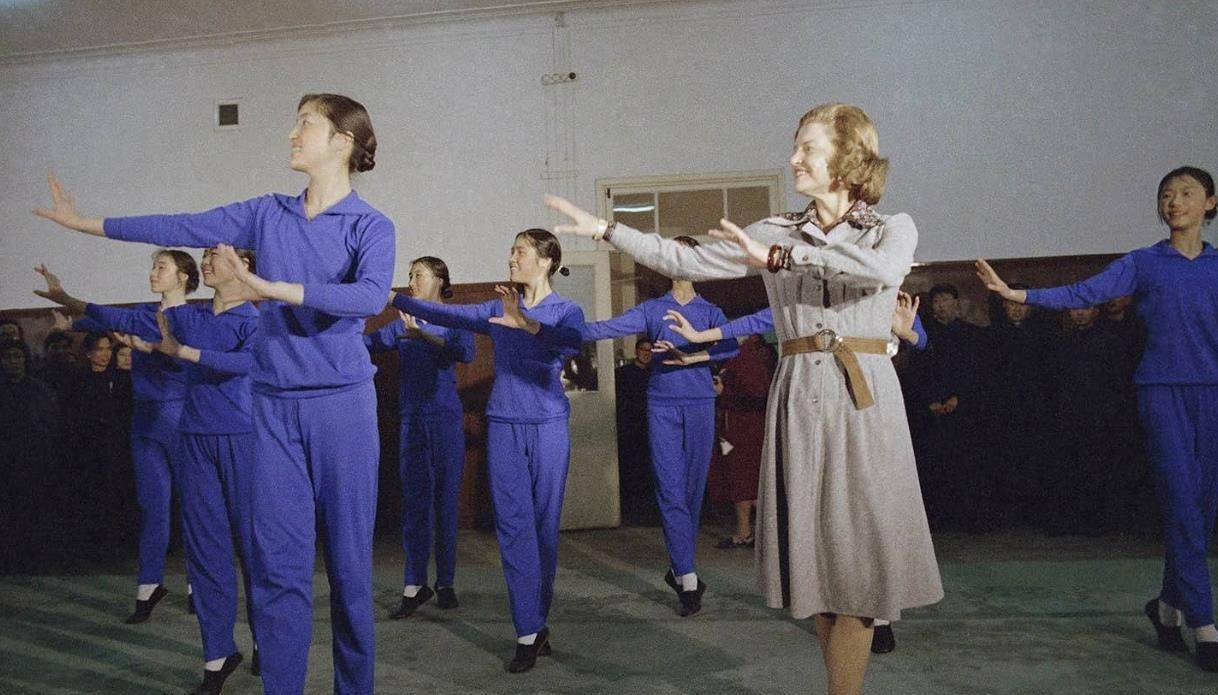 福特总统夫人:嗑药酗酒乳腺癌,但她是个好"第一夫人"_贝蒂_舞蹈_治疗