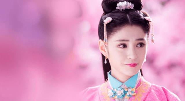李心艾长胖后扮古装,效果让人惊艳,网友:这都可以去演杨贵妃了_明星
