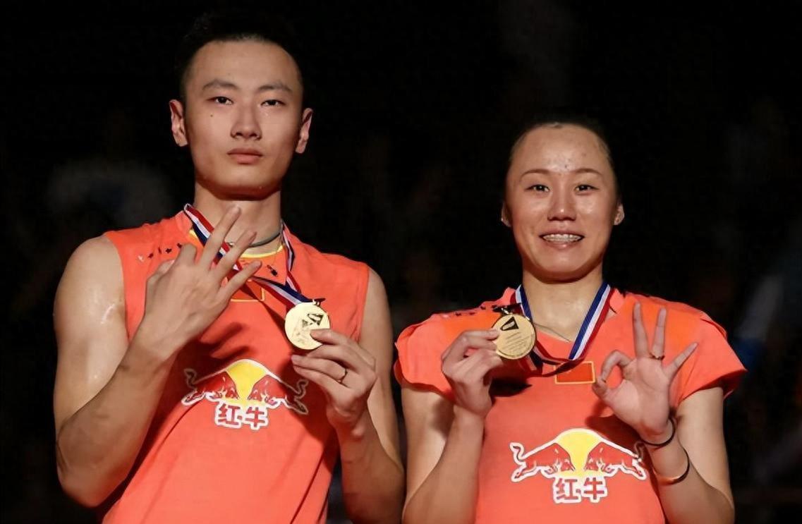 张楠娶前女友闺蜜,与其生俩娃,选择退出地方队单飞