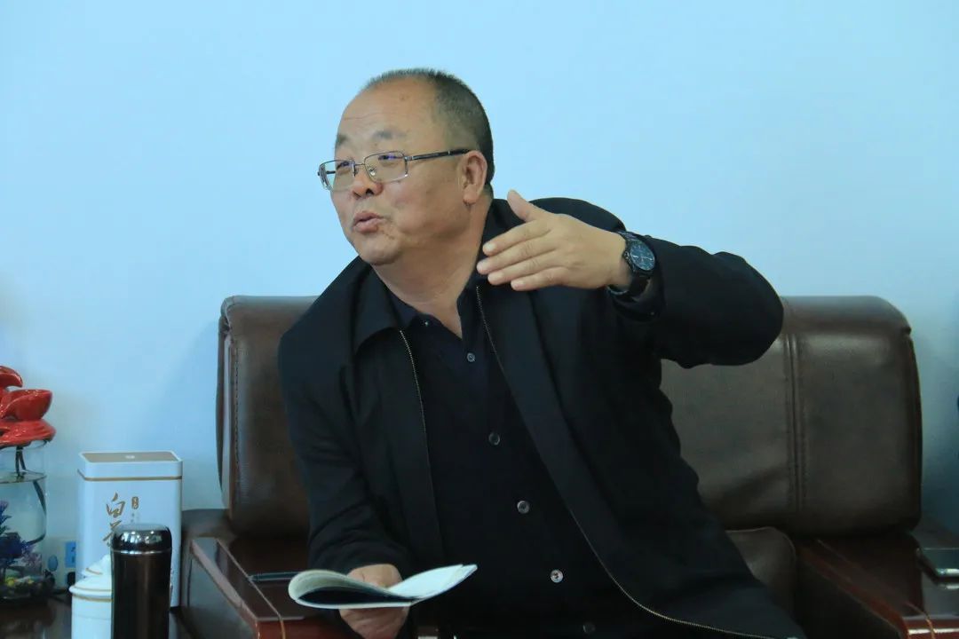 张家口市教育局领导莅临东方中学调研指导_发展_王永_教学楼