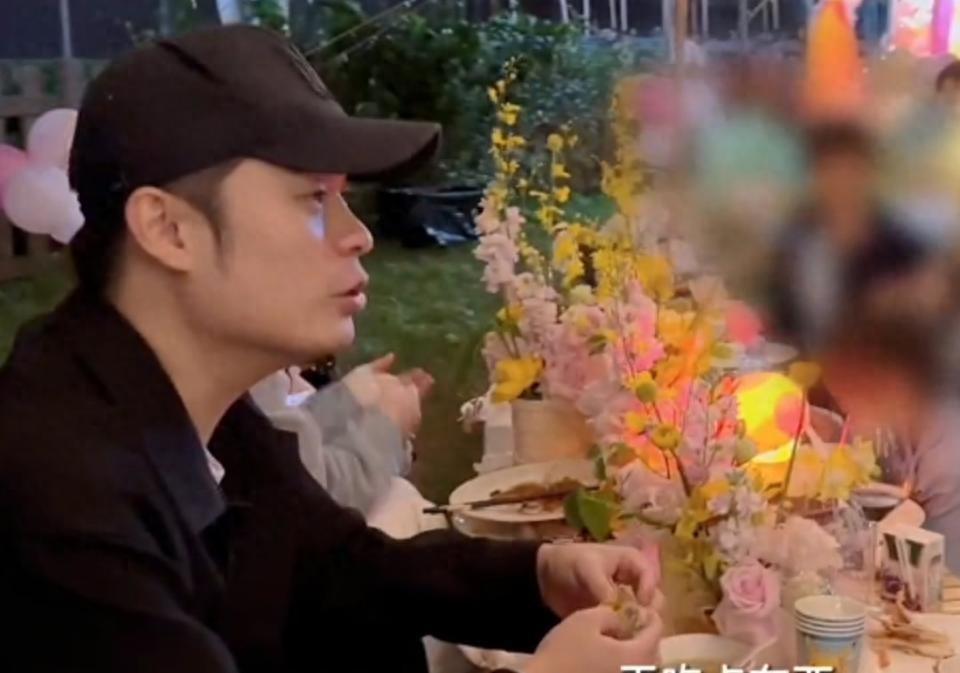 陈赫妻子张子萱怀孕三胎现身大女儿安安生日会,网友:人生圆满了_视频