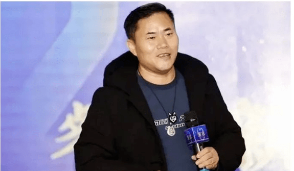 此外,作为重点高校中文系的毕业生,杨明超发挥了文字