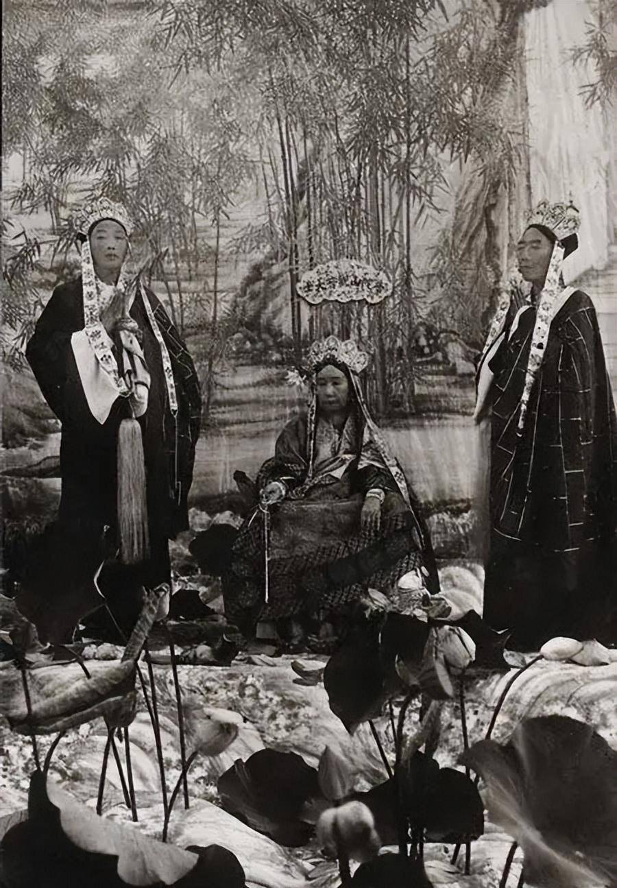 机关被钢索破解,开棺后只剩一颗头颅_慈禧_安德海因_权利