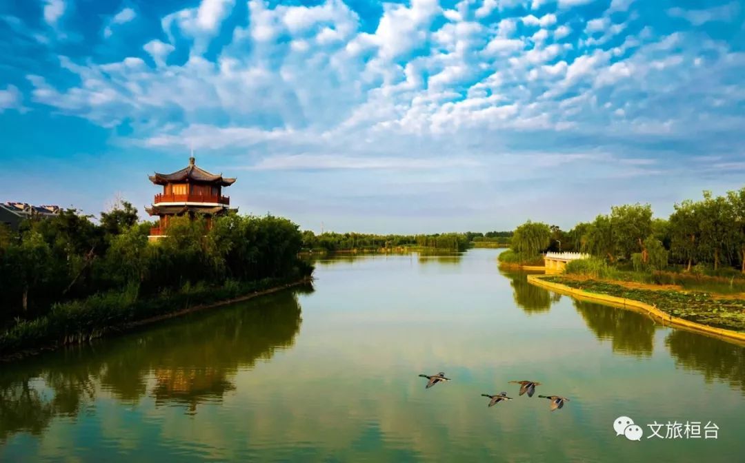 被斑斓色彩铺满的"北国江南",秋天韵味满满!