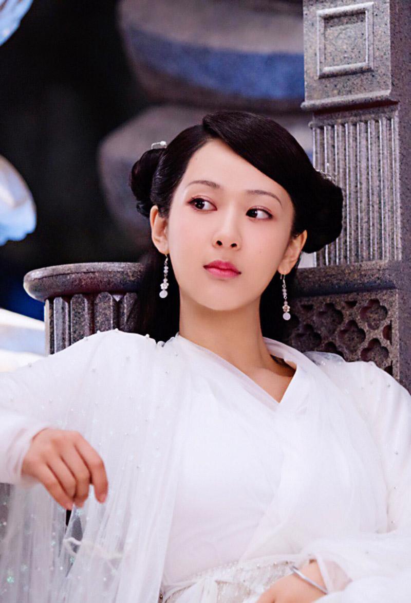 莫小棋表示,杨紫的另一半将在2022年至2023年之间出现,他们之前可能