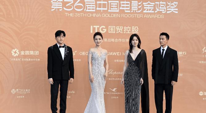 一场"金鸡"今非昔比,钟楚曦给关晓彤伴舞,张小斐"难识"槿汐姑姑_孙茜