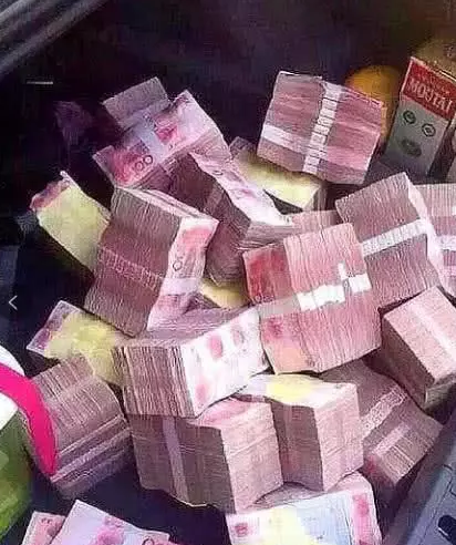 奇葩的炫富方式:吃泡面吃出最高境界,最后一个连土豪都甘拜下风_大神