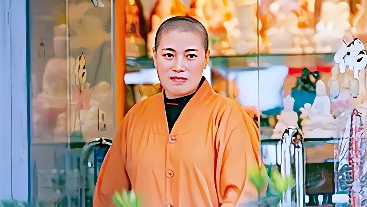 富婆尼姑2012年,释智定与前夫刘建强离婚,并嫁给了另一个和尚释智光