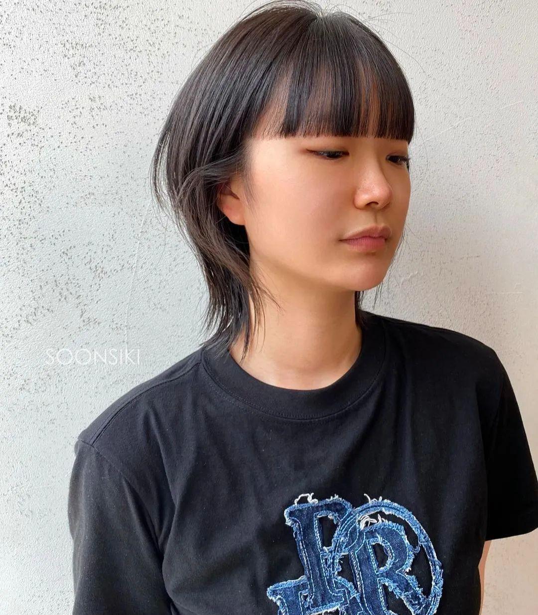 最受女性欢迎的发型都在这里了,非常出众,你喜欢吗_短发_卷发_锁骨