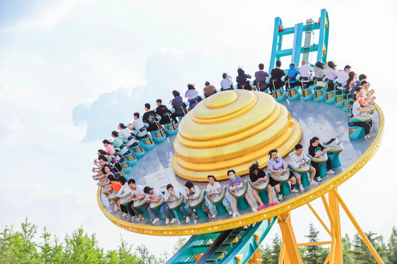 来丝路欢乐世界做一回主角_媒体_镜头_梦幻