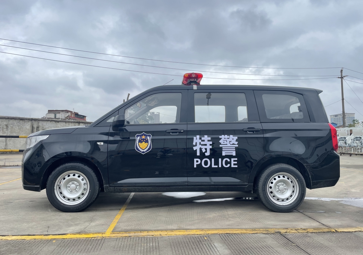 林立五菱宏光公务用车 plus:专为警务需求而生_搜狐汽车_搜狐网
