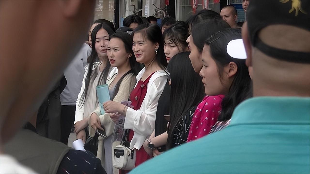 横店20万群演现状:美女泛滥成灾,懒汉遍地,这些人该何去何从_梦想