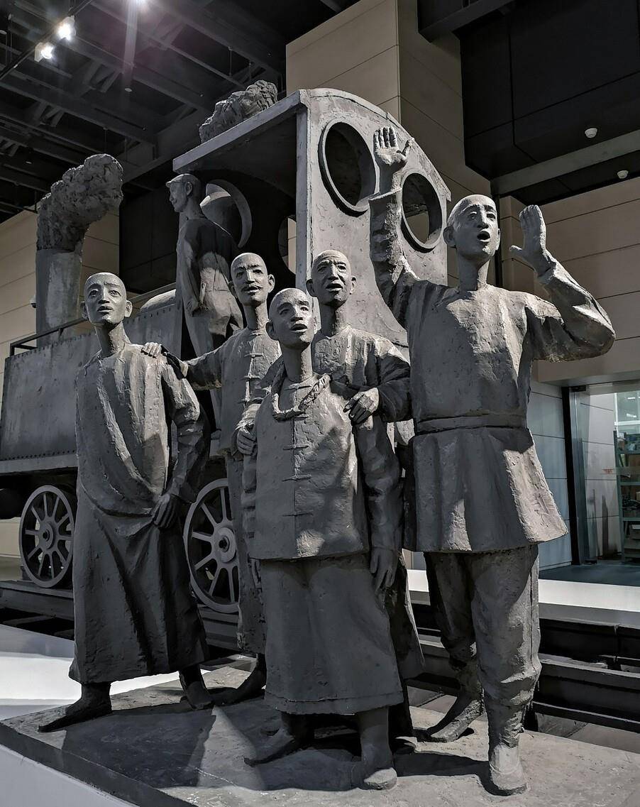 此时他看到了报纸上刊登的新闻,借汉阳铁厂,大冶铁矿办来攻击张之洞