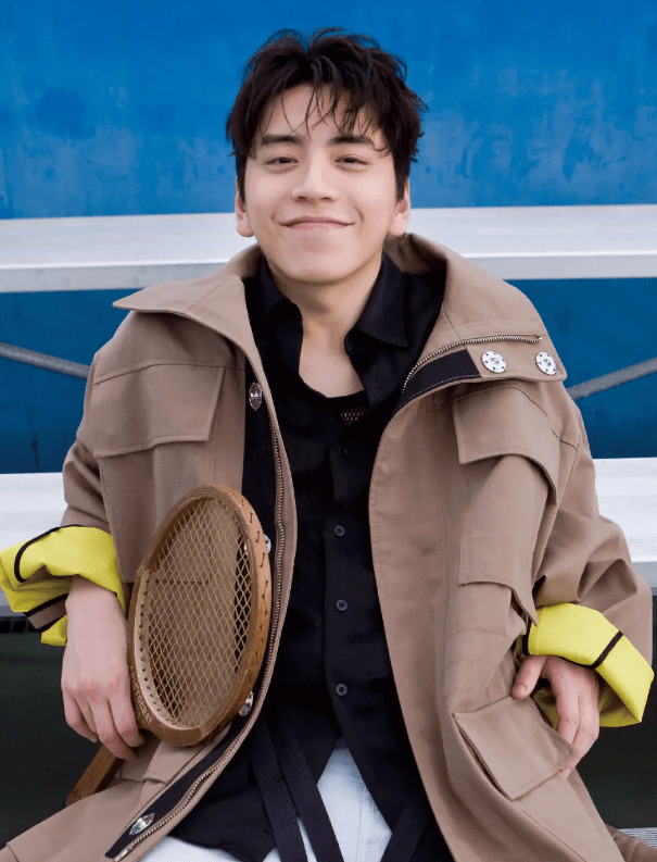 透露王大陆换女朋友频繁,引网友热议_香港_消息_恋情