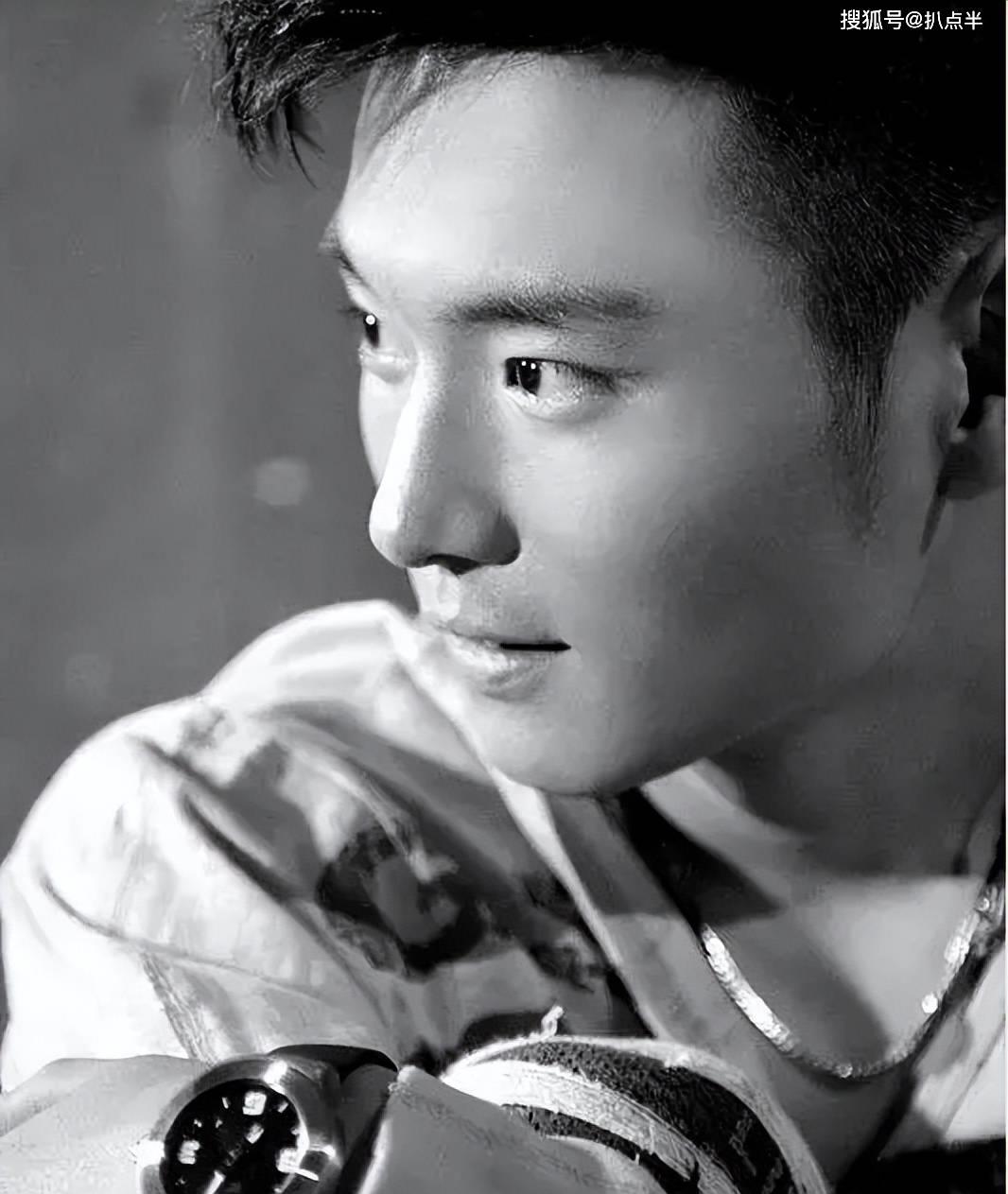 古偶丑男肆虐,谁在怀念"最帅四爷"赵鸿飞?