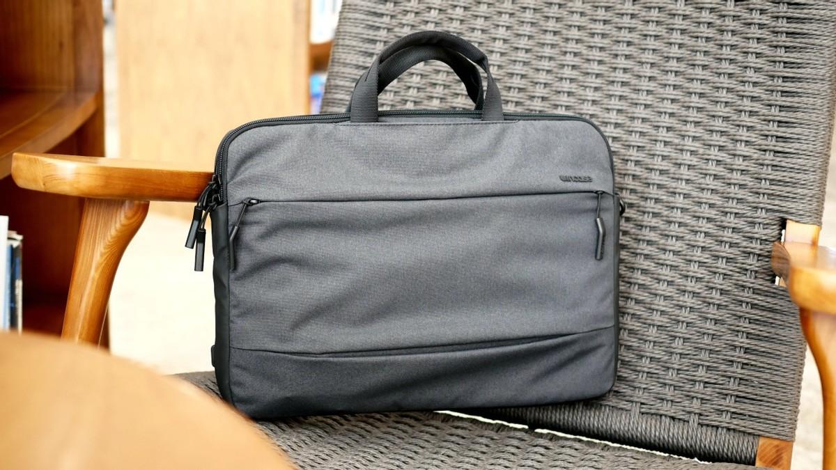 INCASECity手提电脑包:苹果官方合作,出行必备,全方位保护设备