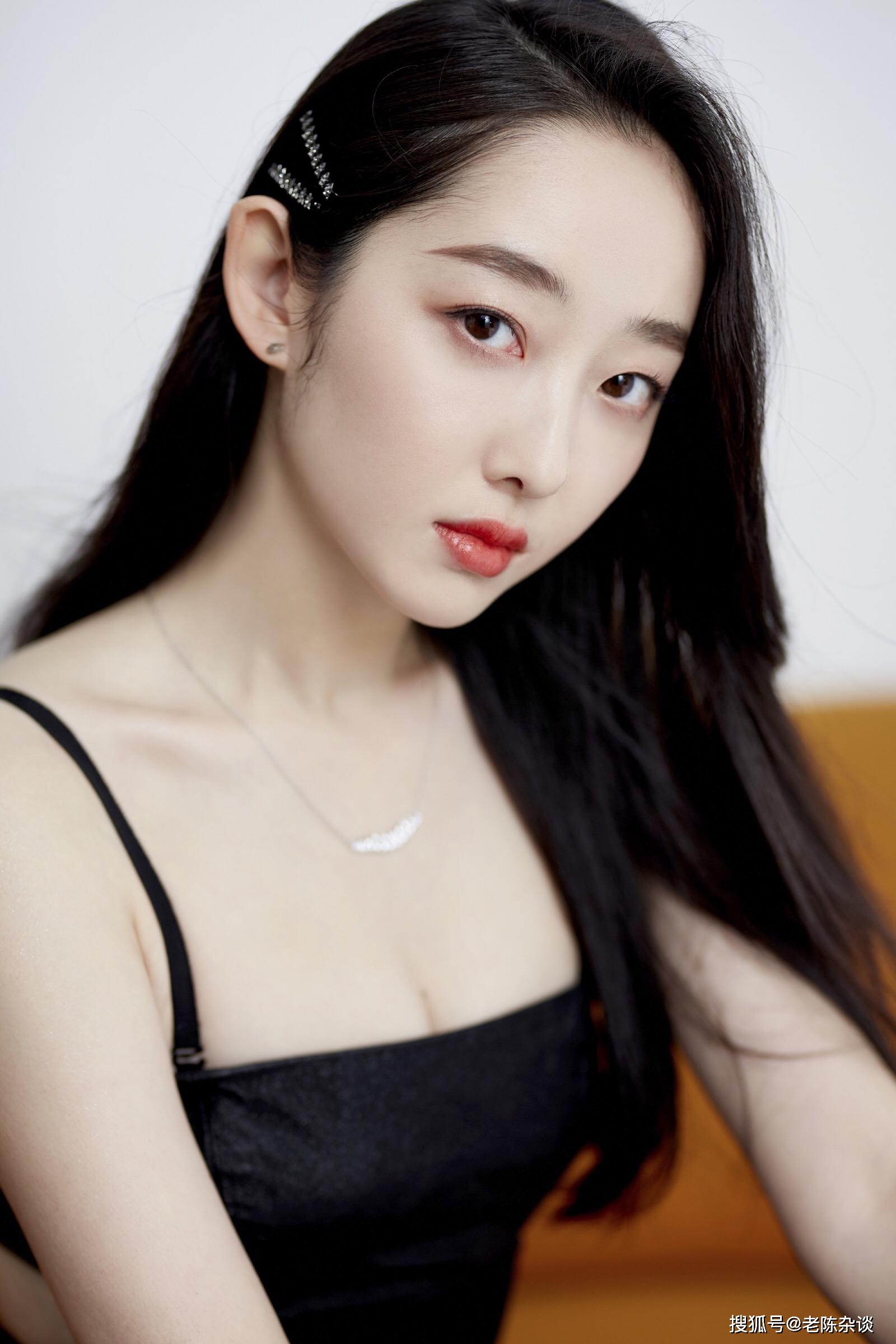 33岁蒋梦婕,性感起来真是不得了啊!_演技_角色_中国