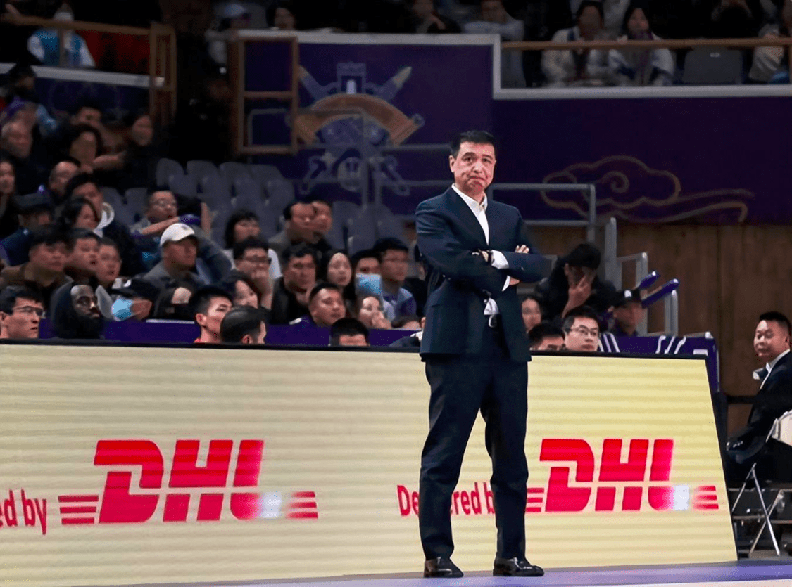 北控被逆转揪出最大罪人!众人怒批:没变化死用1人,100%该背锅_闵鹿蕾_