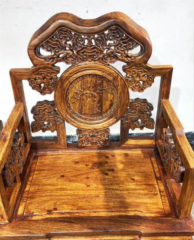 2004年,马未都花600买一把黄花梨太师椅,10年后卖了100万_椅子_因为