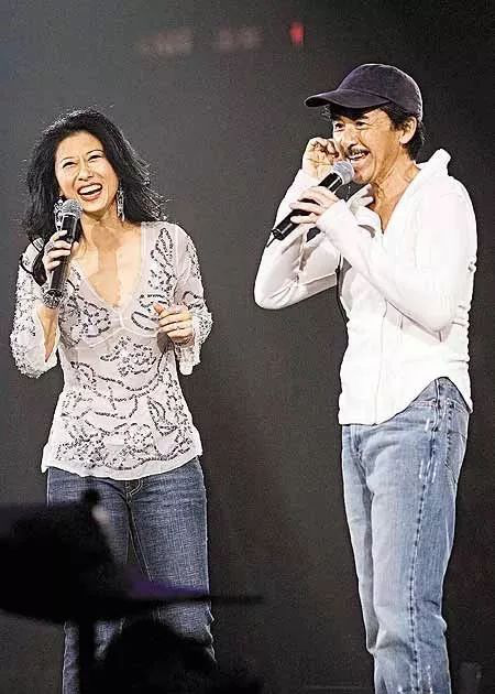 73岁林子祥近况曝光,分手糟糠娶情人,夫妻恩爱令人羡慕_叶倩文_吴正