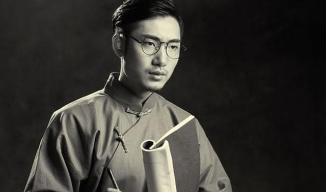 董竹君的贵人李崇高:他资助开办锦江饭店,晚年她却因他吃尽苦头_夏之