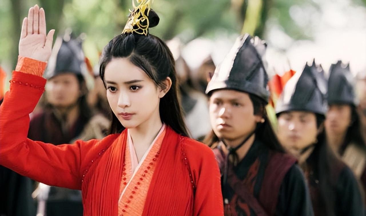 "黑红体质"孟子义:惹恼袁咏仪暗讽郭敬明,碰瓷黄晓明被杜江点赞_孟姐