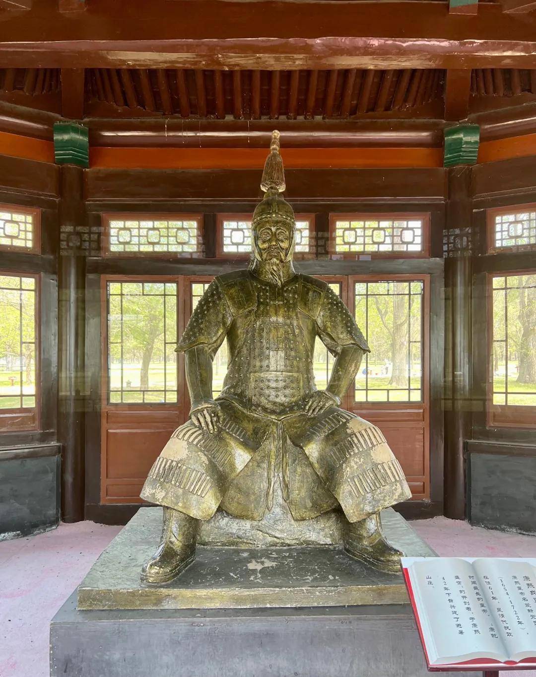 康熙皇帝是怎样确定修建热河行宫的_承德_神庙_乌拉