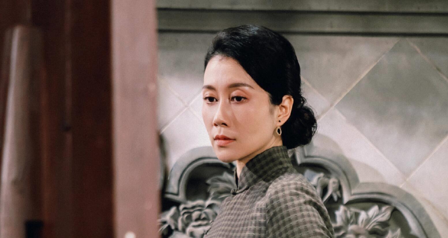 2005年,一位著名导演看中了温峥嵘,给了她一个重要的配角——电视剧