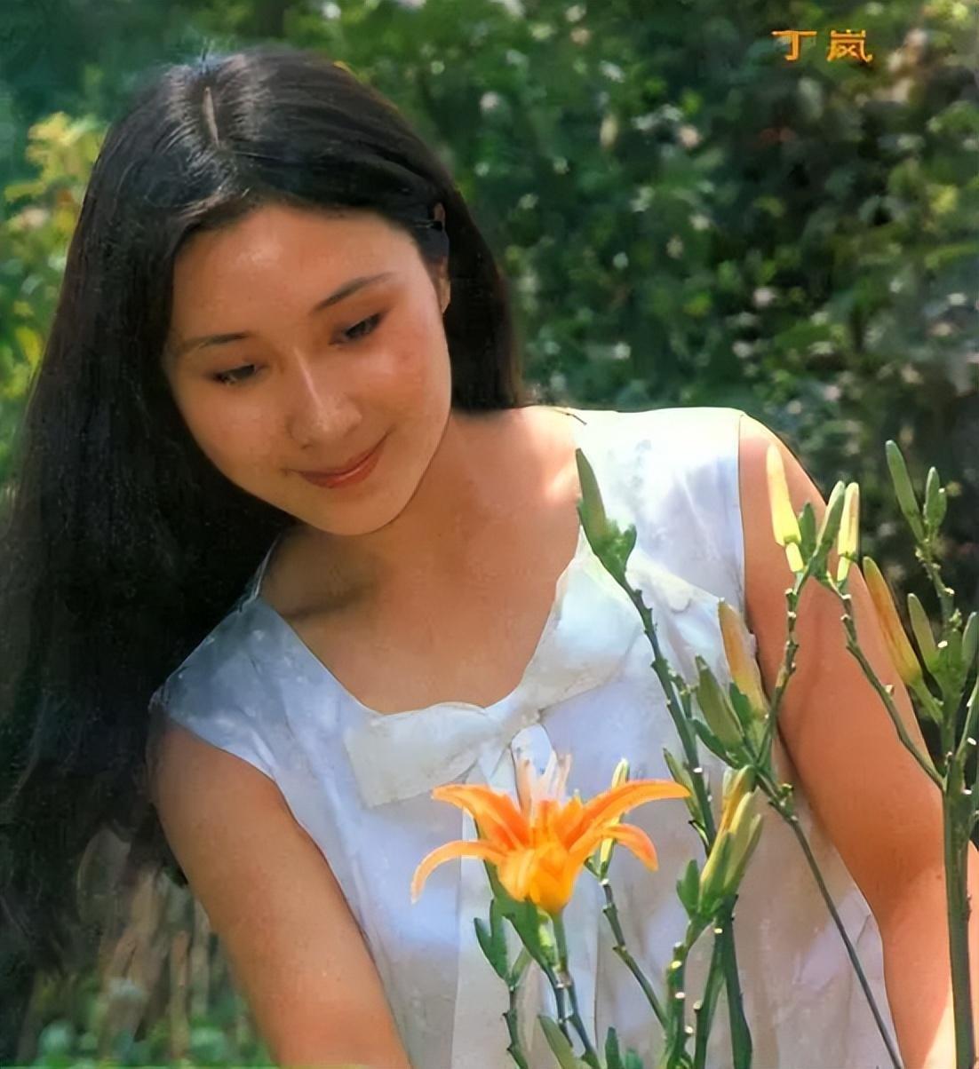 丁岚:因《少林寺》走红,巅峰时远走他国,如今回来经商成女子_李连杰