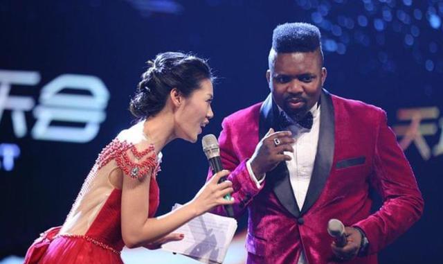回顾黑人歌手好弟:走红后迎娶中国姑娘,今36岁仍没取得中国绿卡_郝歌